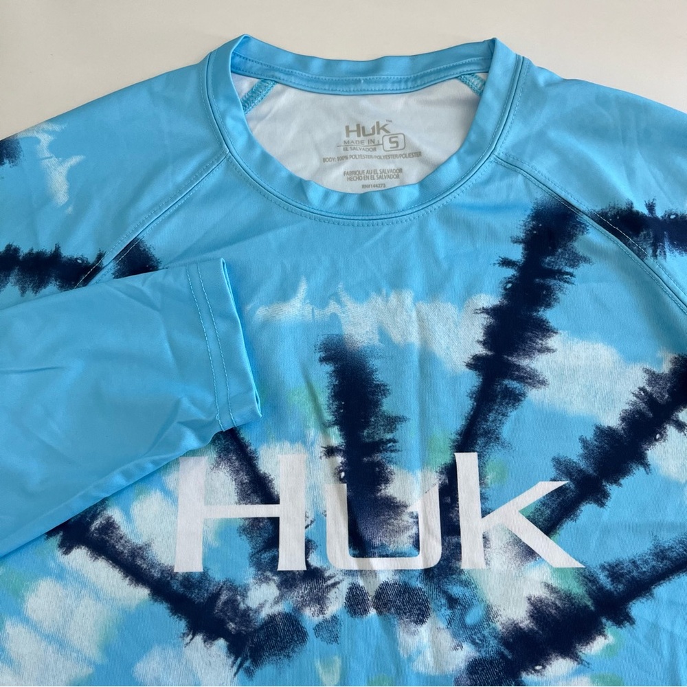 Huk Men’s Spiral Dye Pursuit Long Sleeve Shirt Small Fishing shirt outdoors blue